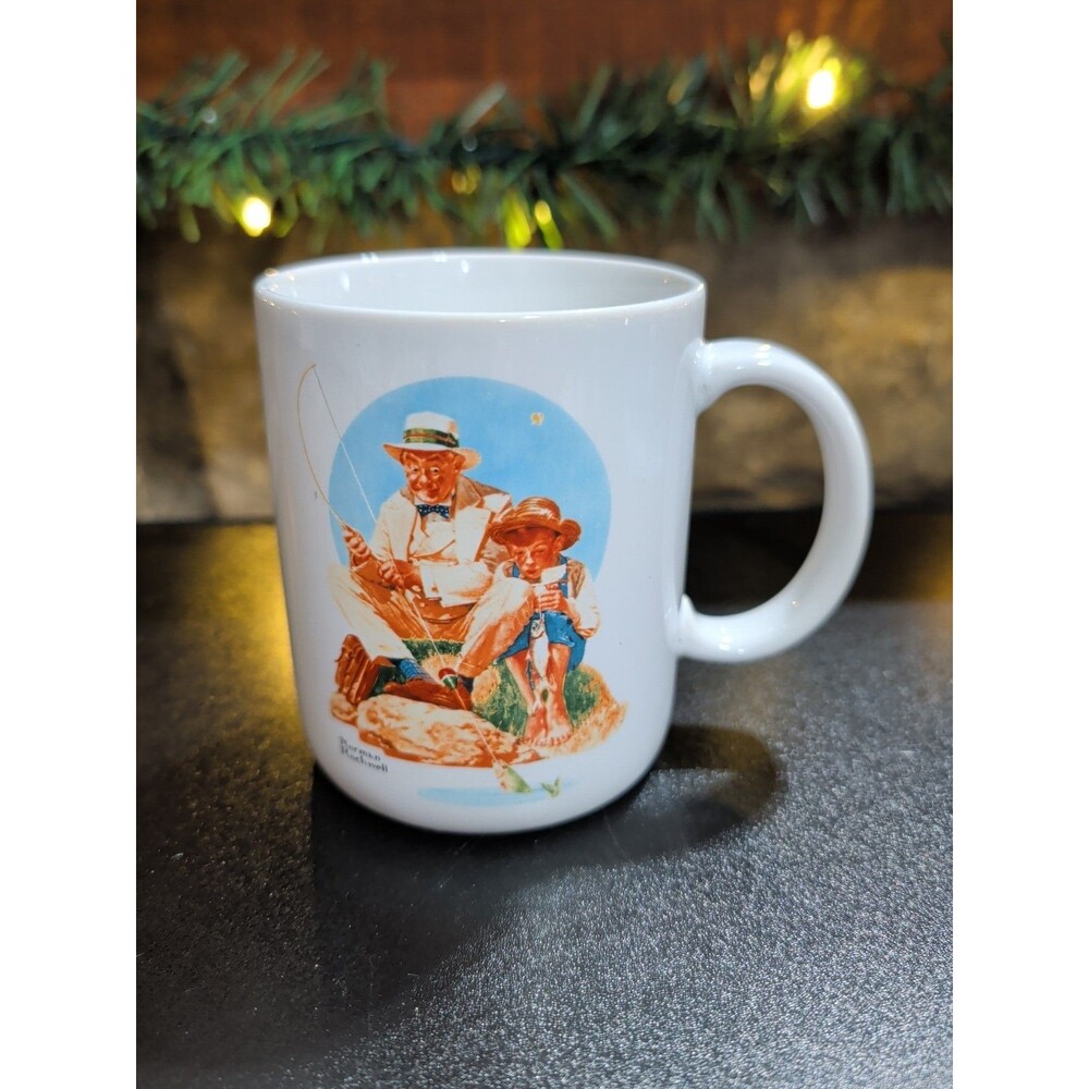 Norman Rockwell Mug, Catching the Big One, 3" Dia. x 3.75" High, Great Condition